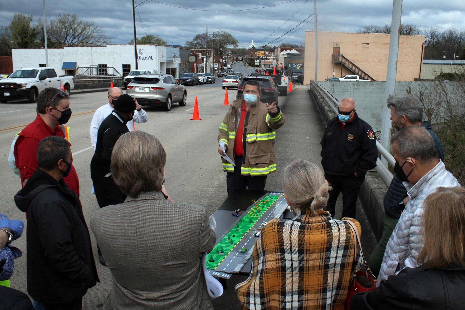 City officials discuss proposals for reuse of Fifth Avenue Bridge on Friday